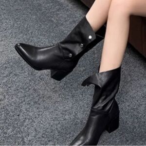 Elegant Black Women's Boots
